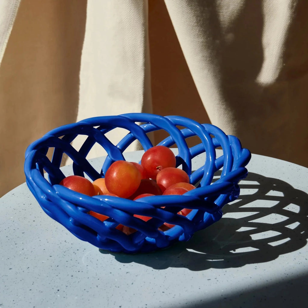 Octaevo Sicilia Ceramic Basket Large Mint - Fruit Basket– FUNSTY Octaevo Sicilia Ceramic Basket Large Mint - Fruit Basket– FUNSTY